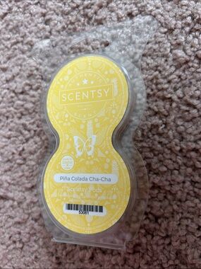 Scentsy Yellow Piña Colada Cha-Cha Pods